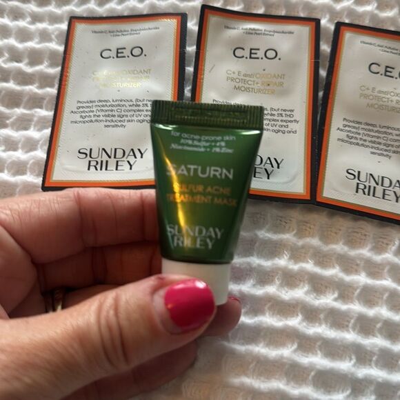 Sunday Riley Set of 4 Samples - Picture 3 of 4